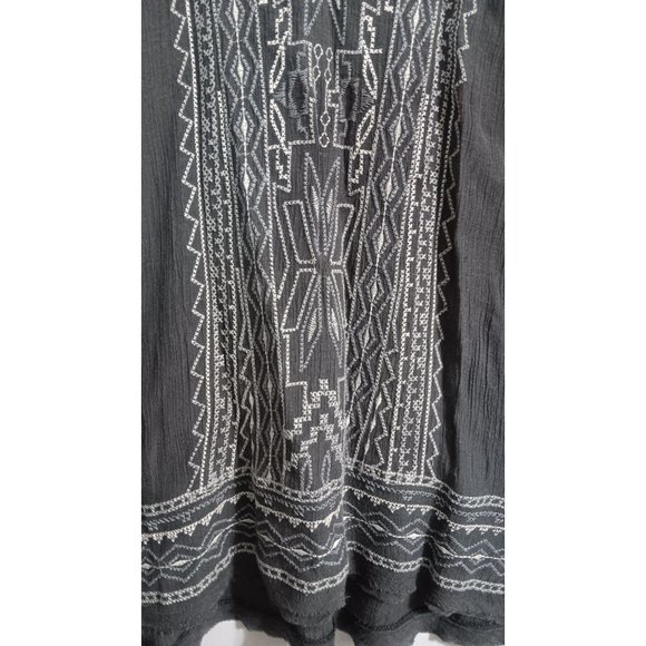 Mollorello Small Grey Embroidered Lightweight Boho Peasant Cottage Top - Picture 2 of 5